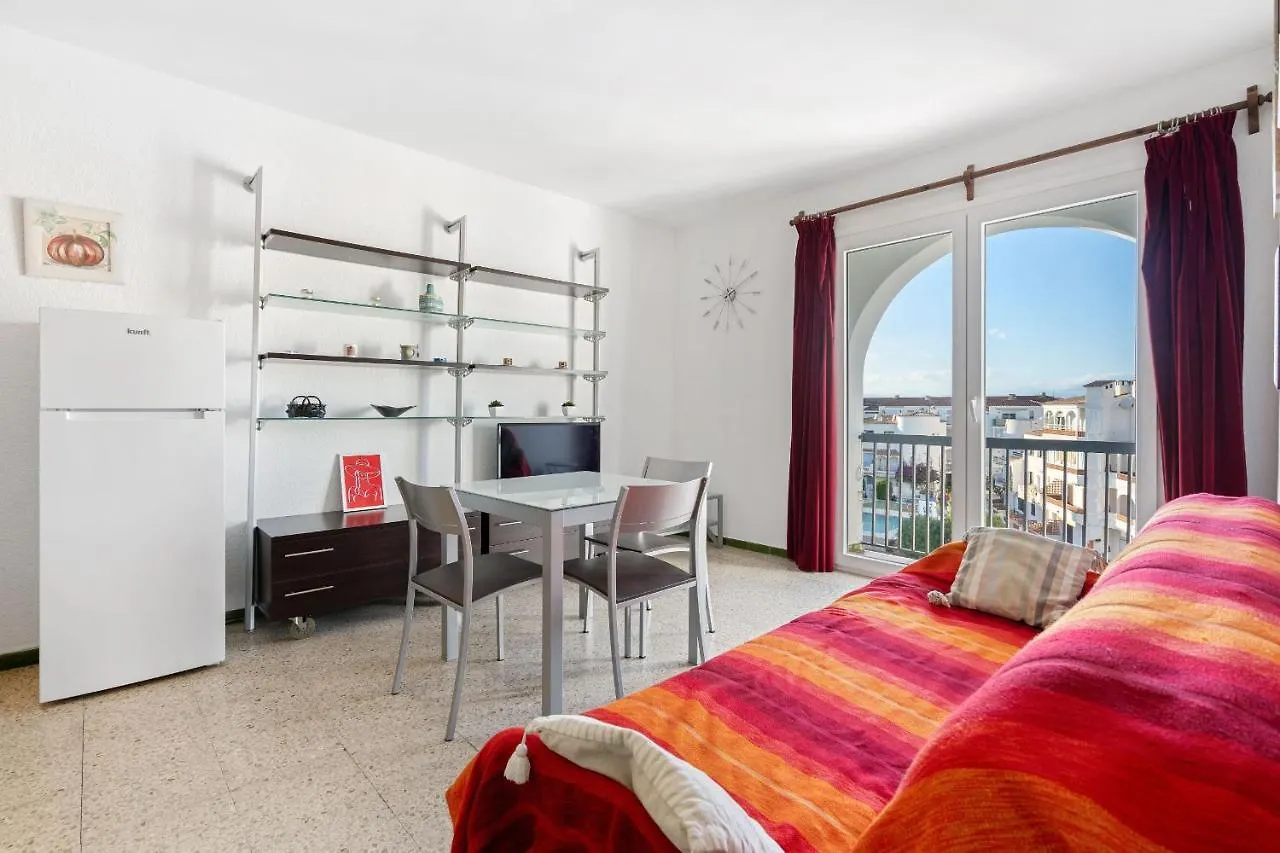 Welcs Apartamento 107 Emp Con Terraza Эмпуриабрава